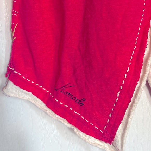 Komodo Asymmetrc Hem Embroidered Pink Tee - Picture 11 of 12